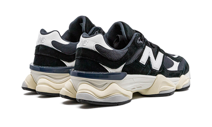 NB 9060 Black and White