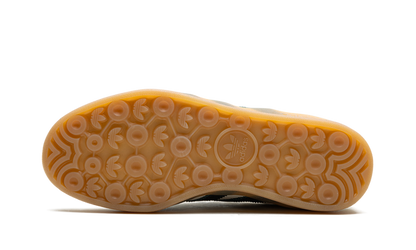 AD Gazelle Indoor Cream White Green Gum