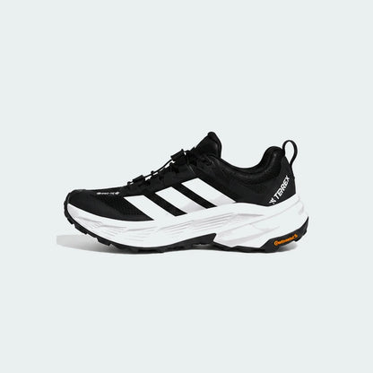 Black / White