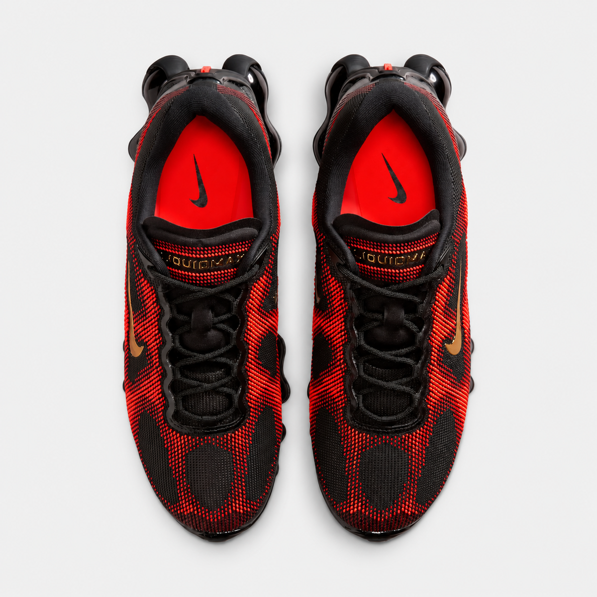 Black/Team Red