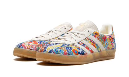 AD Gazelle Indoor Liberty London Floral Embroidery