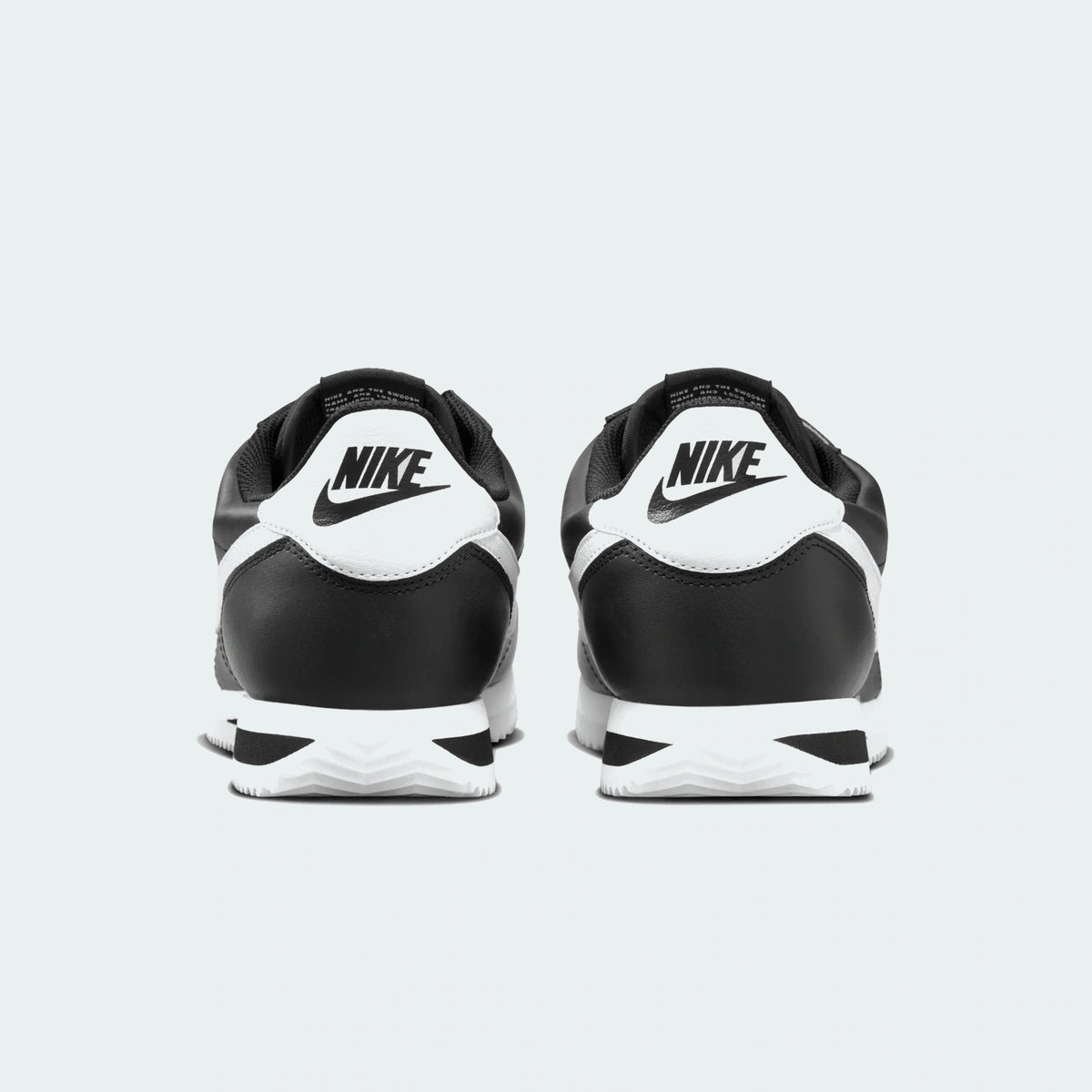 Black / White